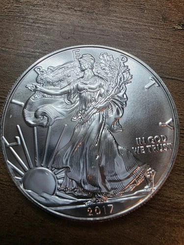 2017  American Silver Eagle – 1 oz .999 Fine Silver Coin Uncirculated