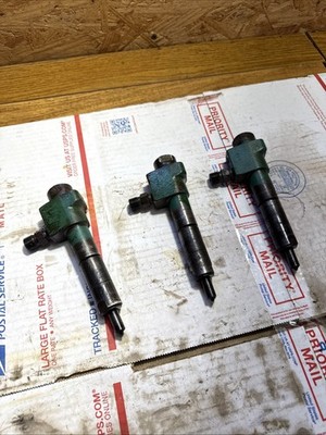 Volvo Penta MD3B fuel injectors (3)