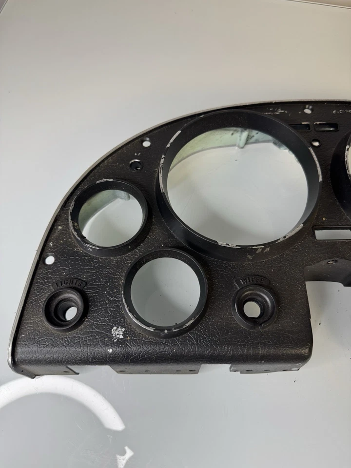 1965 1966 1967 Chevrolet Corvette OEM Gauge Bezel 6408125 C2 Housing 65 66 67 - Image 3 of 4