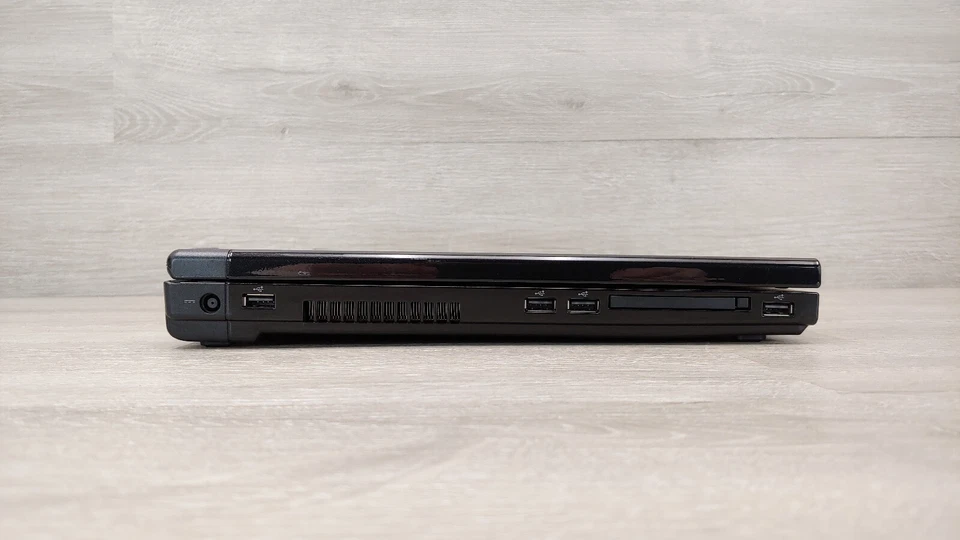 Dell Vostro 1720 Intel Core 2 Duo P7570 @ 2.27GHz 500GB HDD 4GB RAM Windows10Pro - Image 4 of 4