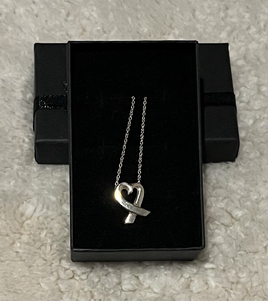 Tiffany & Co Sterling Silver Paloma Picasso Loving Heart Necklace 925
