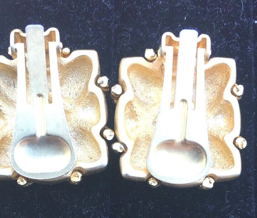 Vintage Earrings Gold Rectangular Shaped Clip On … - image 2