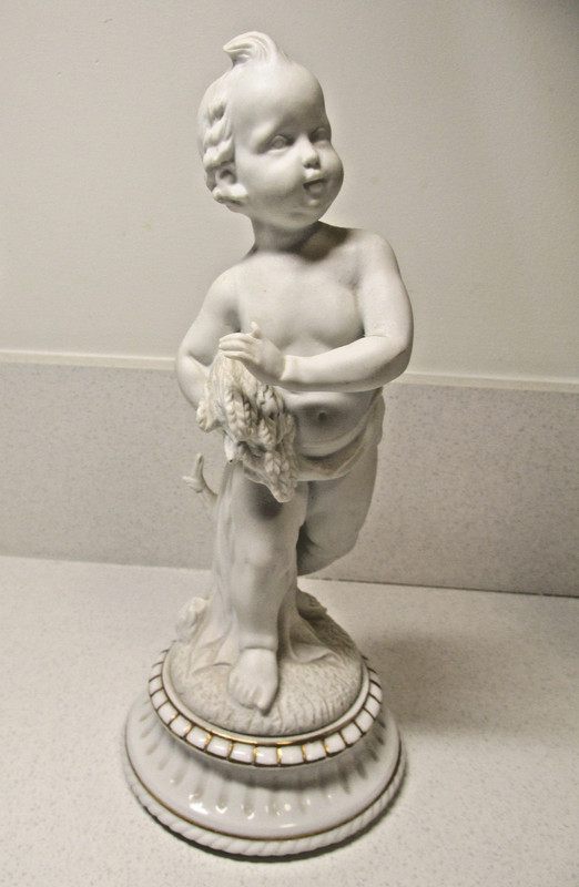 7" VINTAGE WHITE PARIAN WARE PORCELAIN CHERUB FIGURINE