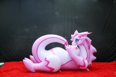 Bikini Girl Dragon & SPH Pleasure Massagegerät PVC aufblasbar Spielzeug Deko Begleitung 2m