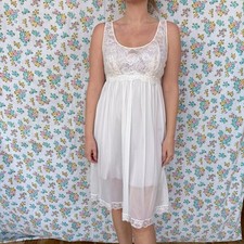 Vintage 60s vanity fair peignoir set white size large