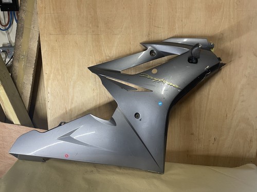 TRIUMPH DAYTONA 675 T2307530 R/H FAIRING PANEL 2012 - Picture 10 of 12