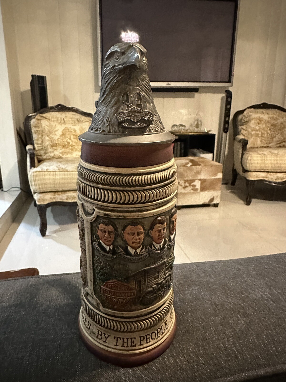 Picture 2 of 8