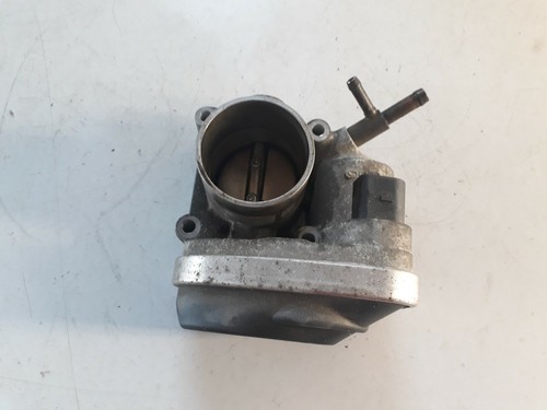 Skoda Fabia ´01 1.4 MPI Drosselklappe 047133062D