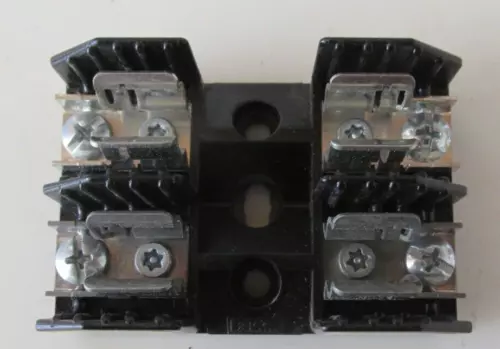 Bussmann H25030-2S Fuse Block   250 Volt   30 Amp   2 Pole  NEW  1 Lot of 4