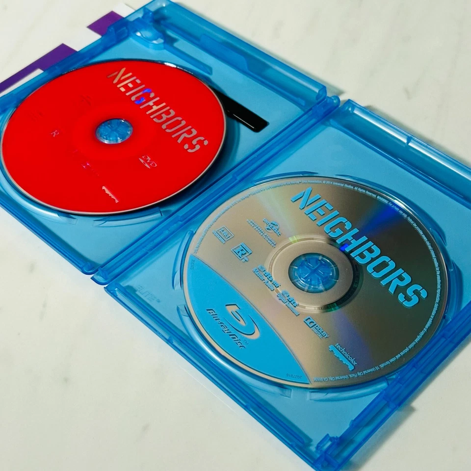 Neighbors - Blu-ray + DVD - Seth Rogen - Zac Efron - Slip Cover Foto 3 de 4