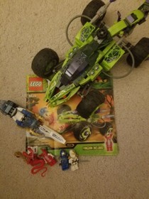 LEGO Ninjago Rise of the Snakes Fangpyre Truck Ambush Set #9445