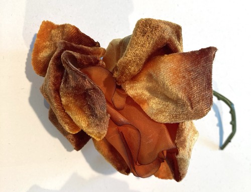 Vintage 1930s 1940s lot of 5 velvet & fabric flowers floral hat trim millinery - Picture 7 of 12
