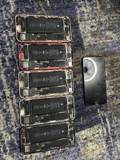 2 Iphone SE 2 and 3 iphone 8 lot for parts