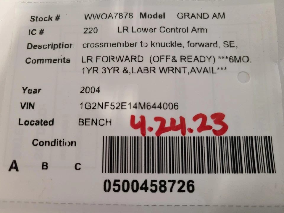 Brazo de control inferior delantero trasero usado para: Pontiac Grand am VIN N 2004 Foto 4 de 4