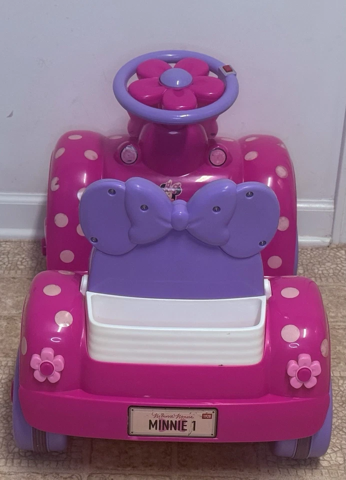 Cargador de juguete Minnie Mouse 6V móvil de panadería para coche Disney incluido Foto 2 de 4