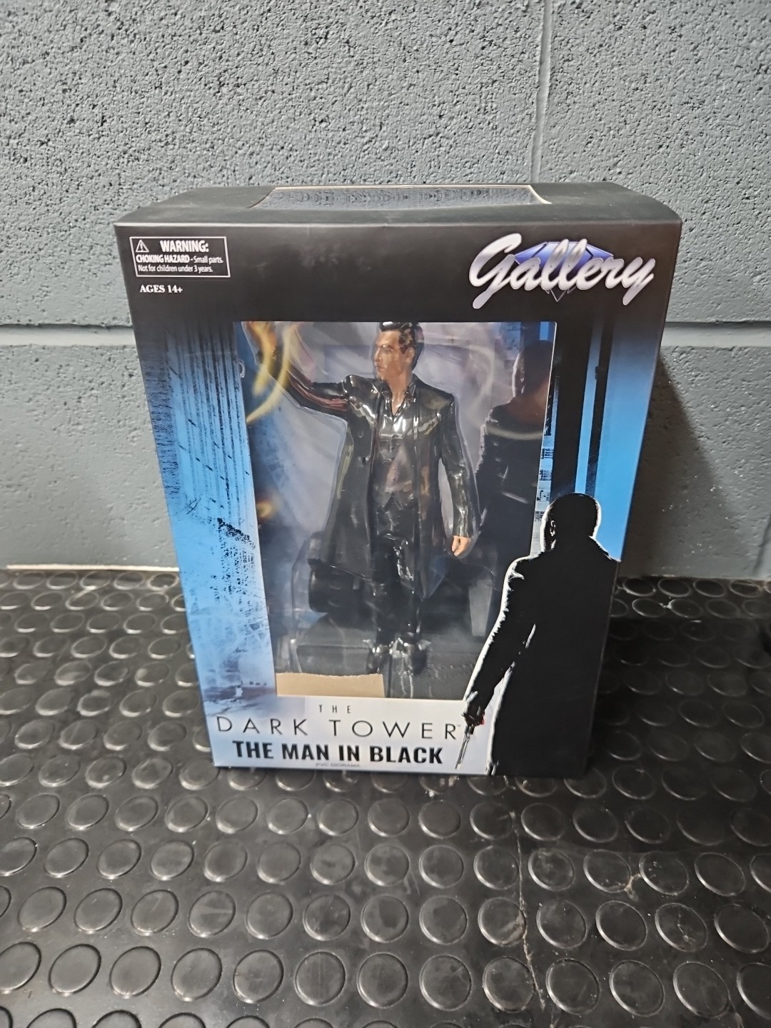 Dark Tower Man In Black PVC 9"" Diorama Figure Diamond Gallery Diamond Select
