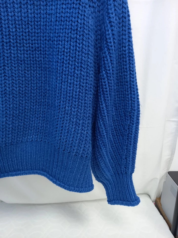 ❤️ H&M Blue Chunky Knit High Neck Jumper Size XL BNWT - Image 2 of 4