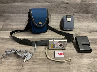 Sony Digital Camera Cybershot DSC-W30 6.0MP - Battery Charger Case Silver Tested