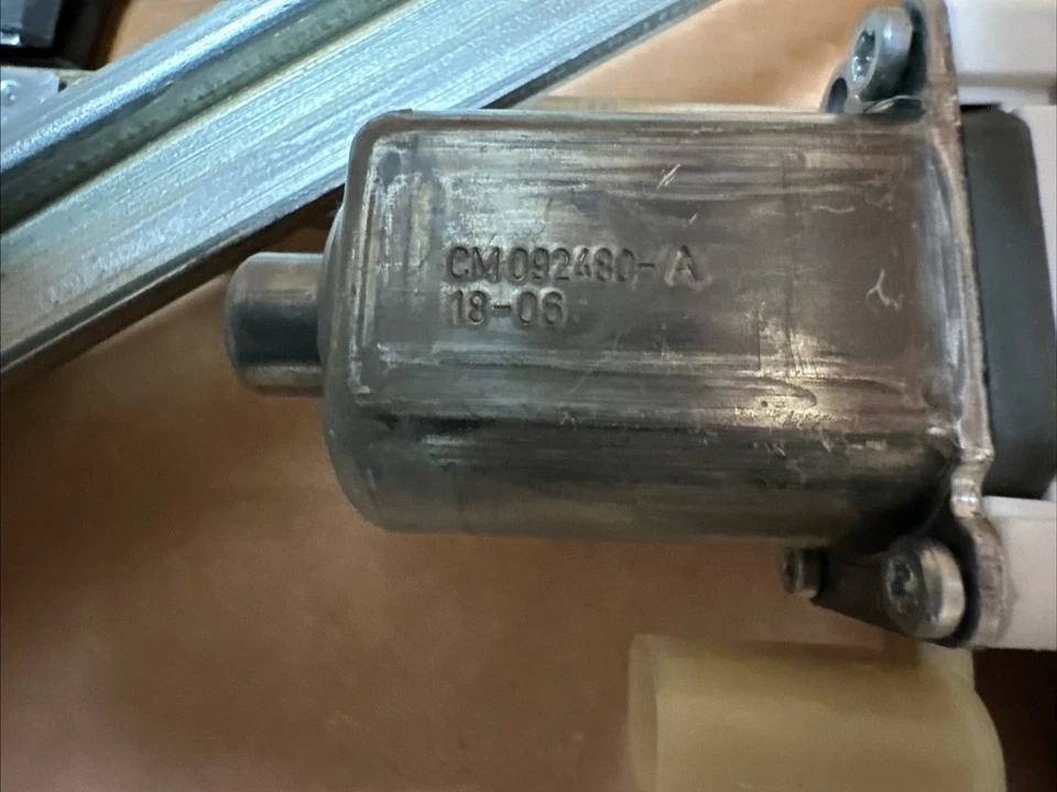 🇺🇸Dorman (OE Solutions) 751-706 Window Reg con Motor 03-09 HUMMER H2 FREE SH🇺🇸 Foto 2 de 4