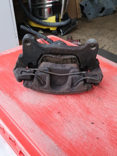 Original Bremssattel VW Passat 3C (3C2, B6) 2.0 TDI 103kW 140PS vorne links  BMP