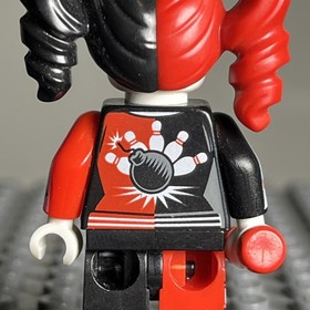 Lego Harley Quinn Minifigure 70922 70906 *no skates* sh0306 DC Super Heroes 1Y