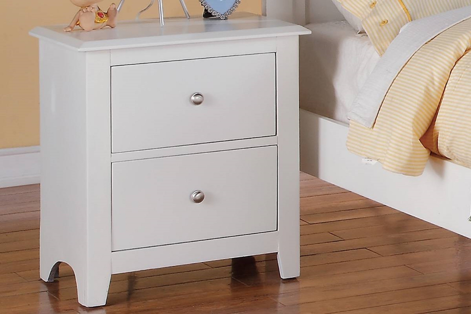 White Wooden Nightstand with 2 Drawers - Modern Bedside Table