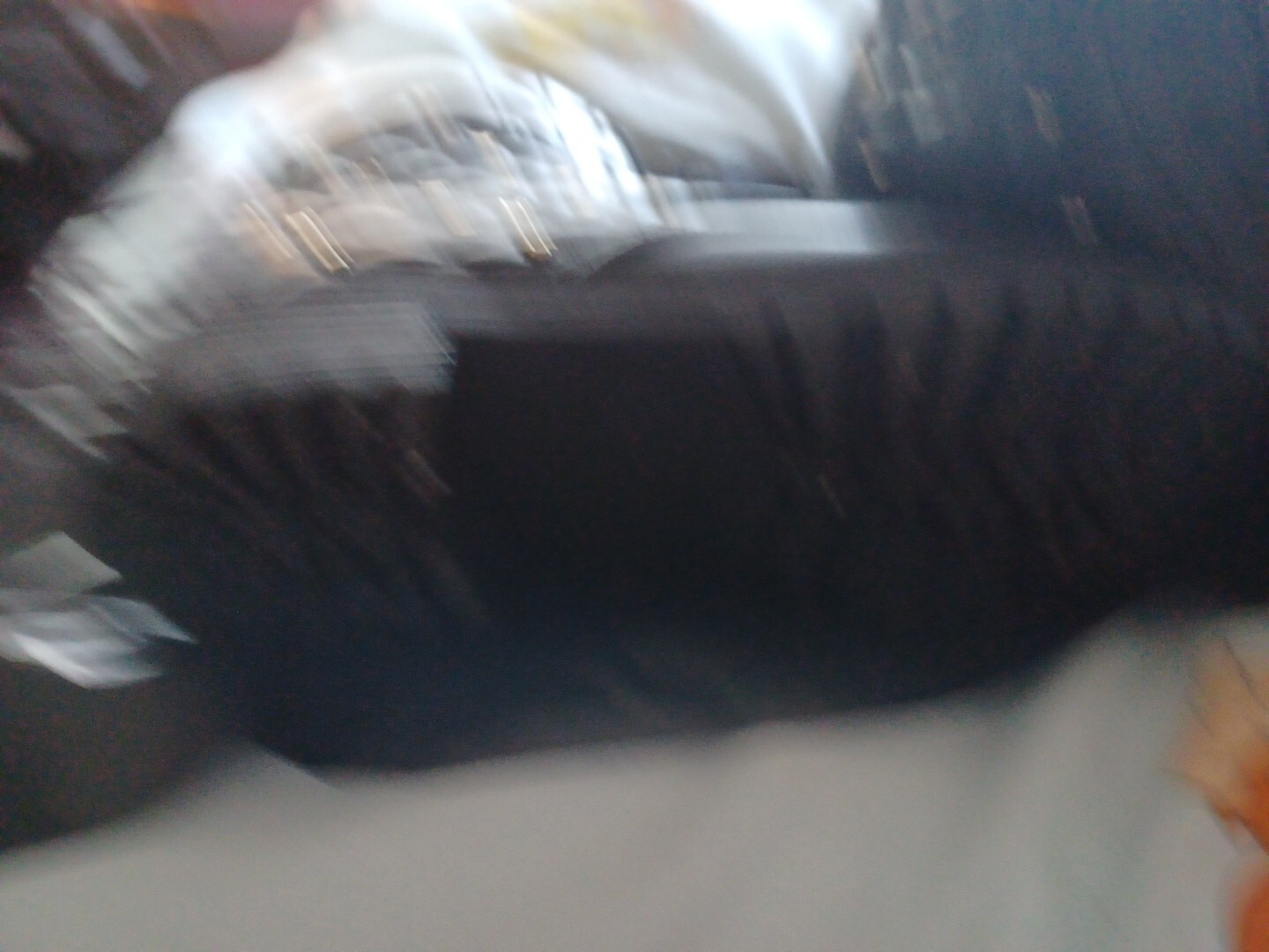 Picture 3 of 9