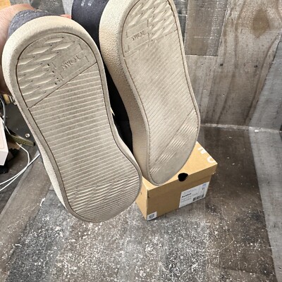 TOMS Bloomingdales Men\'s Slip On Loafer Size‎ 11 Gray Suede Emboidered Shoe TOMS Bloomingdales Men main image 3