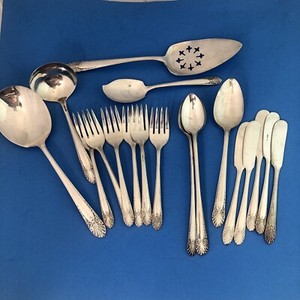 Crown-Silverplate-1939-RADIANCE-Flatware-Mixed-lot-of-19