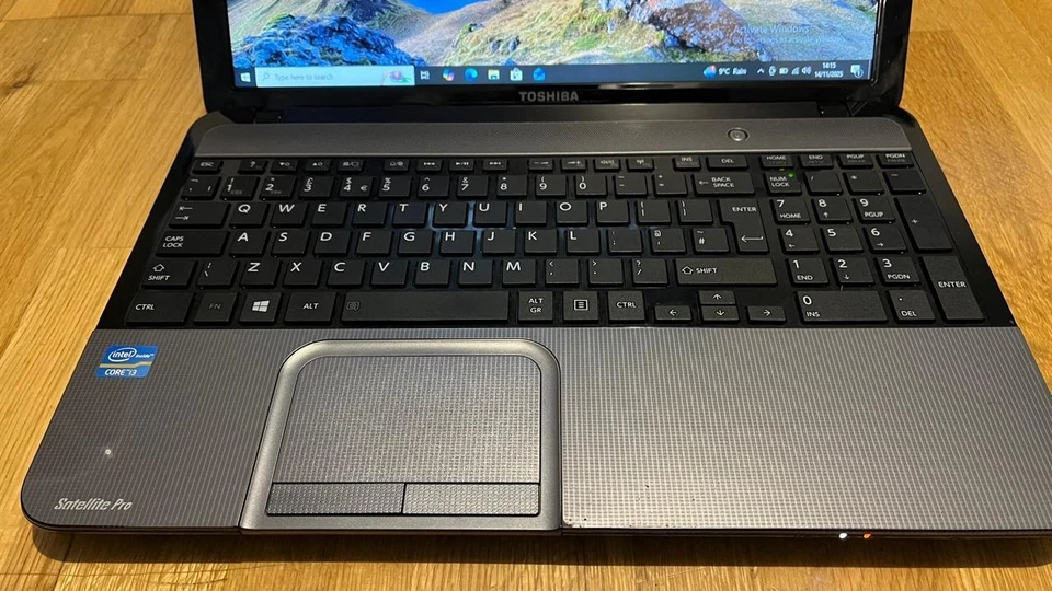 Toshiba Satellite Pro L850-1UJ, 15.6" Laptop, Core i3-3120M, 4GB RAM, 256GB SSD - Image 2 of 4