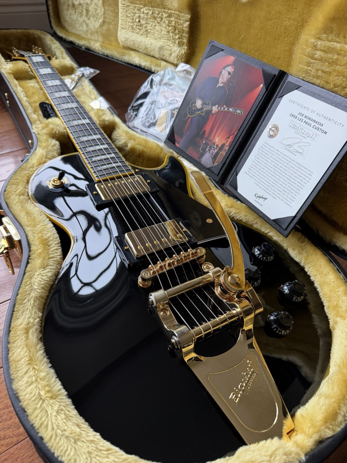 2025 Epiphone Joe Bonamassa ‘59 Les Paul Custom Bigsby