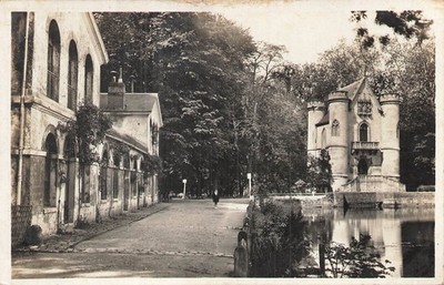 60 CHANTILLY Der Pavillon der Weißen Königin 19451