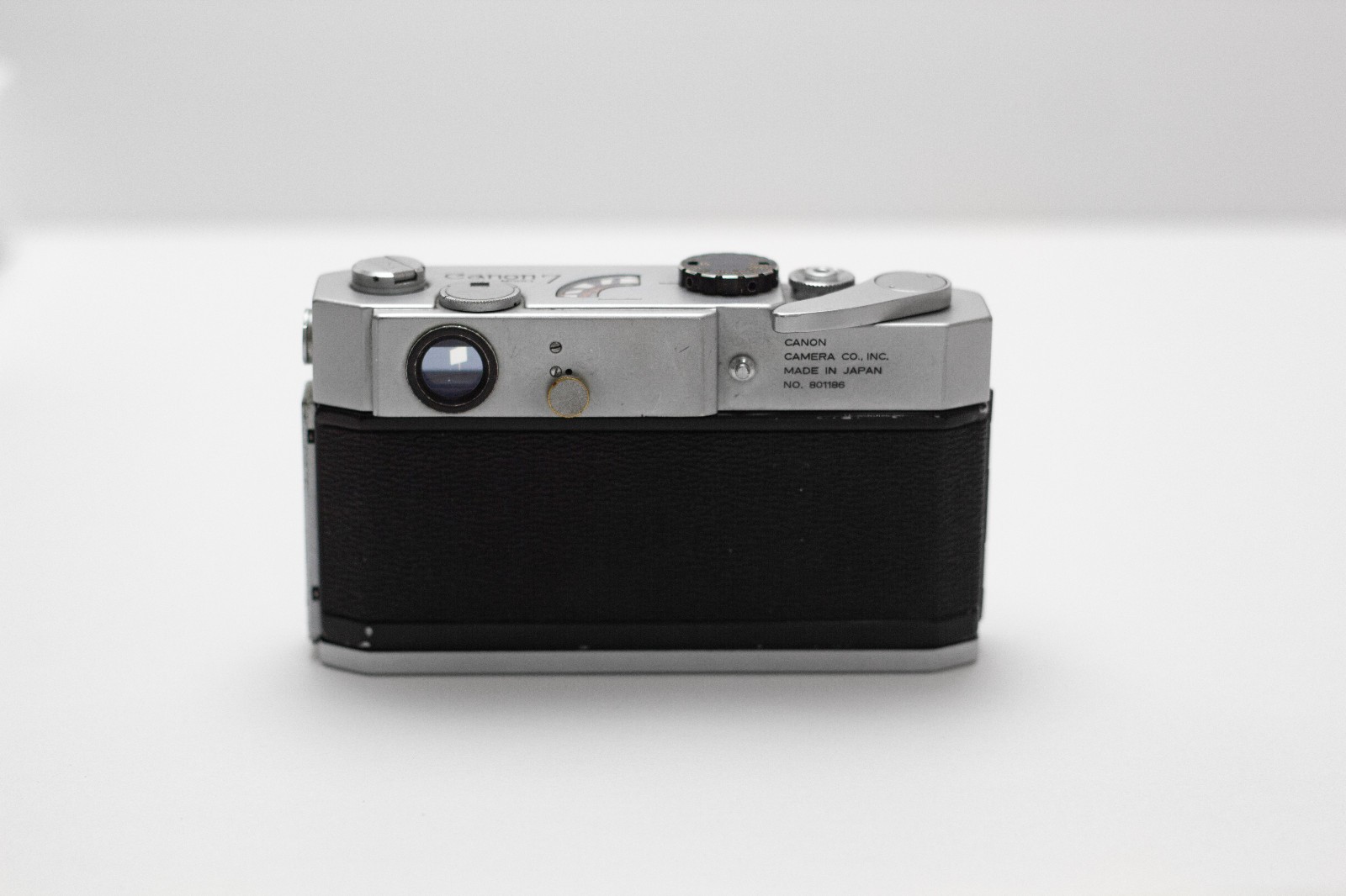 (Near Mint) Voigtlander Heliar 40mm f2.8 ASPH LTM lens with Canon 7 35mm Camera