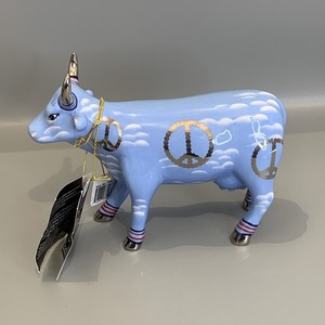 Cow Parade Nicole's Dream of Peace Figurine Westland Giftware #7349 Peace Signs