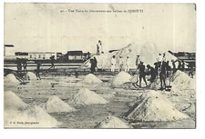 DJIBOUTI  UNE VISITE DU GOUVERNEUR AUX SALINES