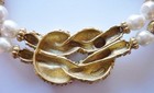 Necklace Signed FM Franklin Mint 1988 Faux Pearl Bow Vintage — photo 3