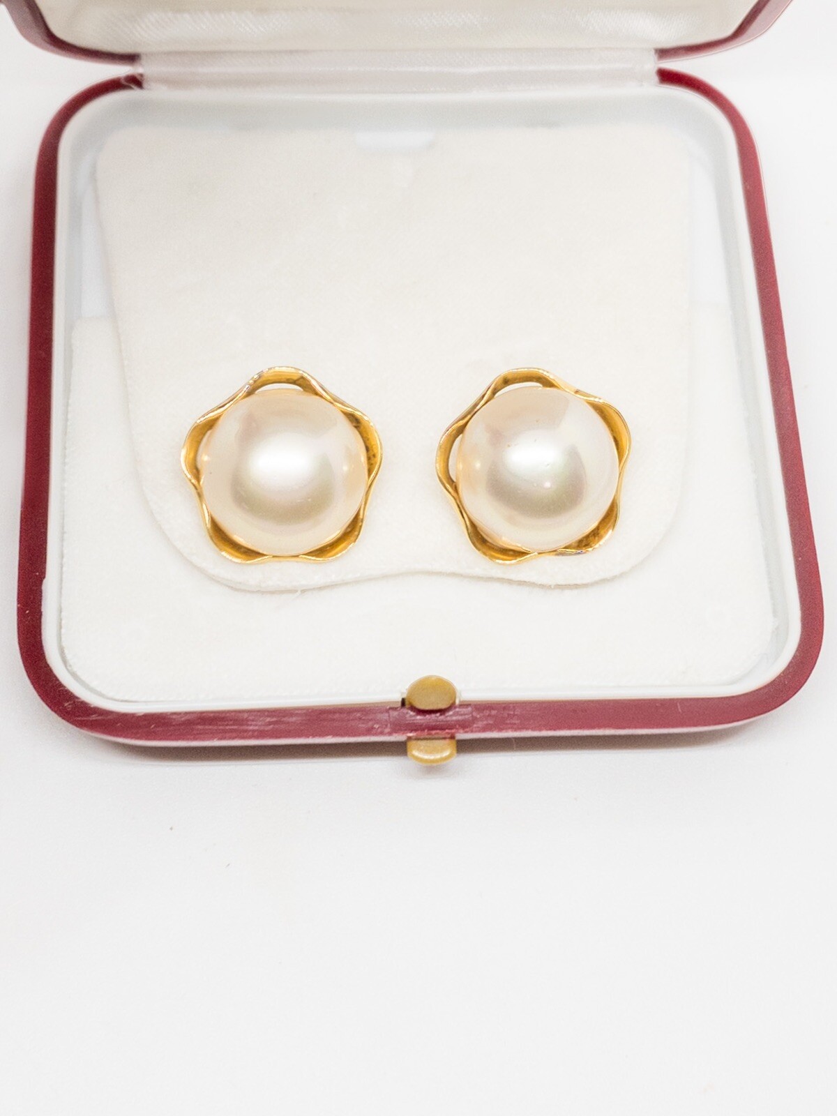 Classic Majorica Faux Mabe Pearl Clip Earrings Sterli… Gem