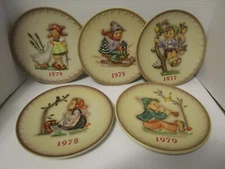 Hummel Set of 5 Annual Collector Plates 1974 ~ 1975 ~ 1977 ~ 1978 ~ 1979 Vintage