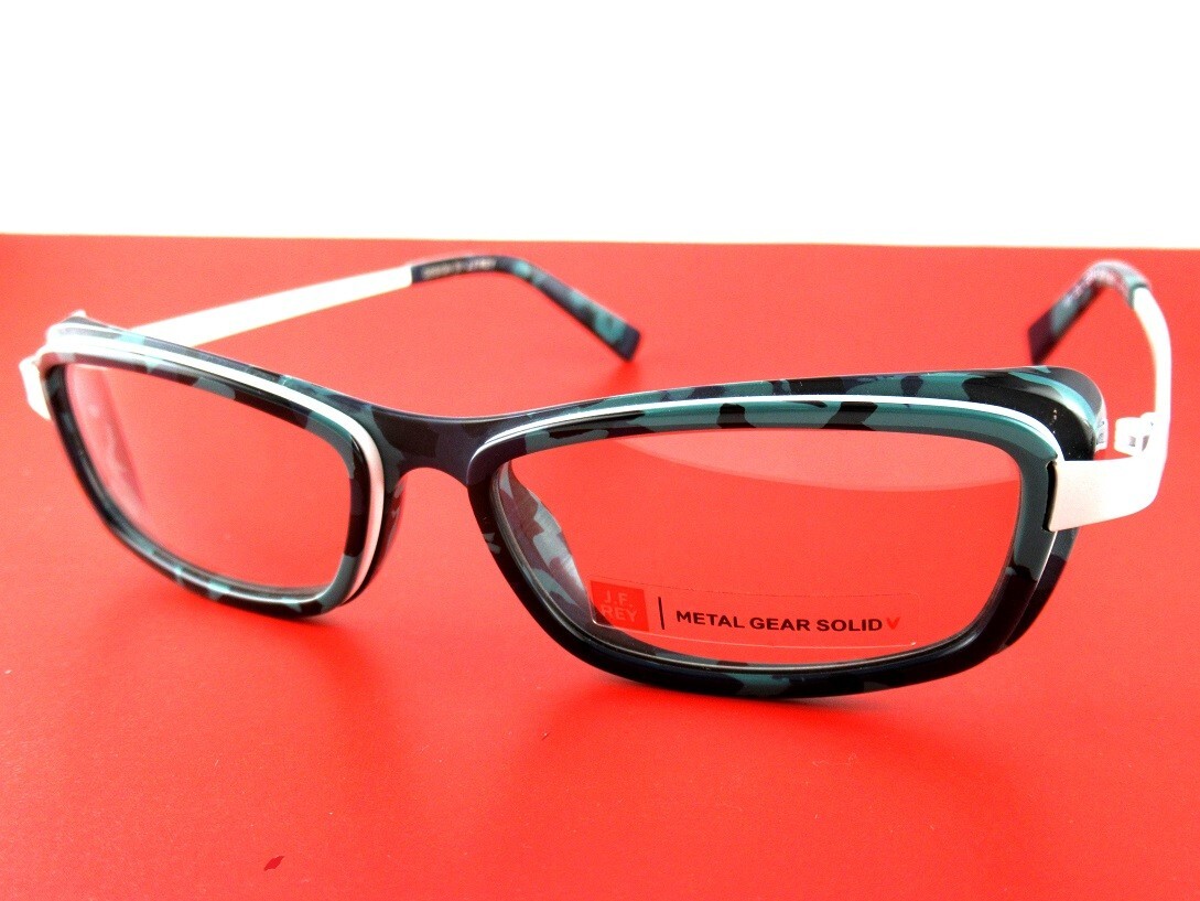 小物 J.R. REY L GEAR SOLID V KAZ GEAR 小物 J.F. REY L GEAR SOLID V KAZ GEAR More on the JF Rey x MGSV