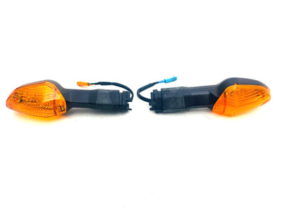 PAAR BLINKER HONDA CBF 125 CD 33400-K0N-AEO-14M1 VORNE NEU ORIGINAL