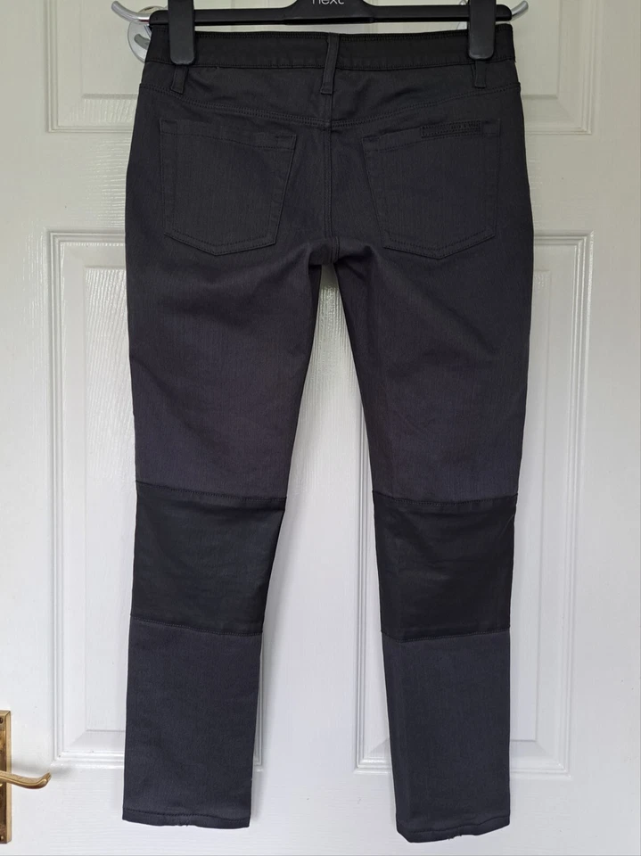 Pantalones de mezclilla para mujer Sass & Bide W26 L25 recubiertos en contraste elásticos calce ajustado de diseñador Foto 3 de 4