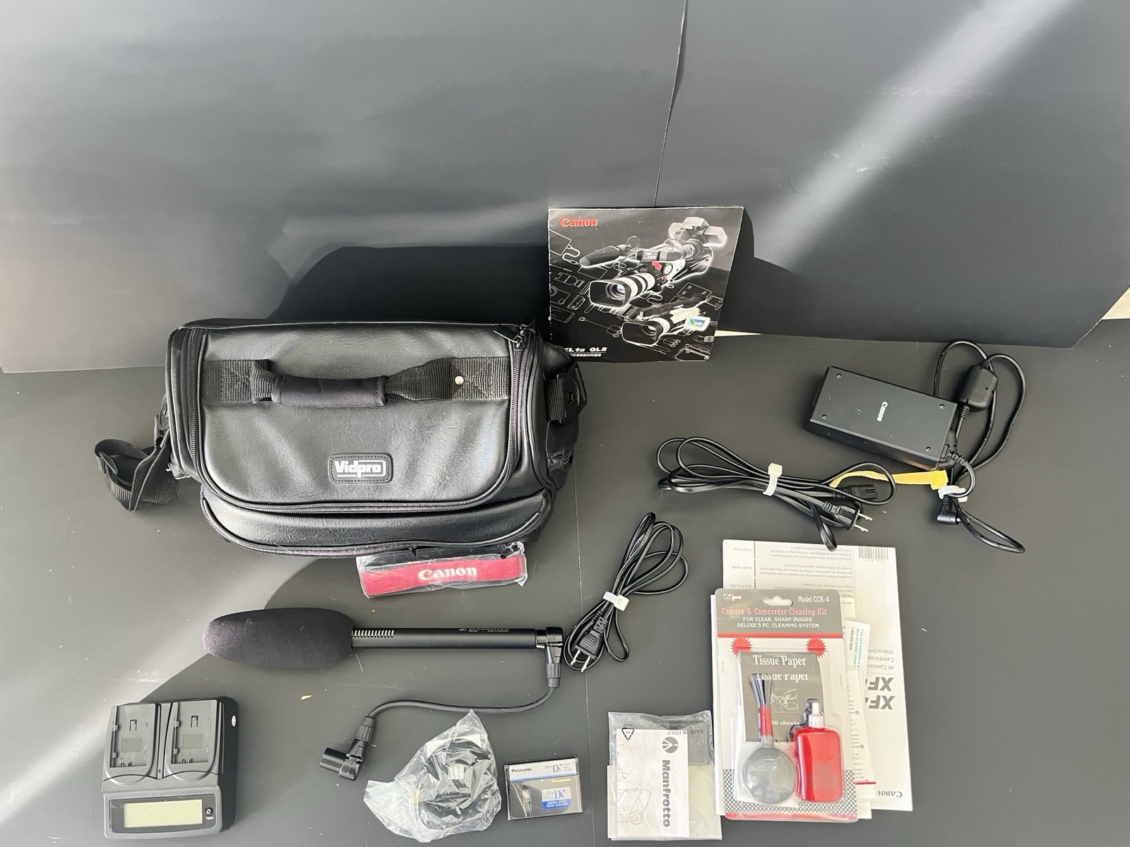 Canon XF400 Professional 4K Handheld digital video camera Ex