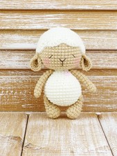 Lamm Schaf gehäkelt Amigurumi Kuscheltier Häkeltier Baby Geschenk Geburt Taufe