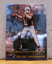 COOL PICTURE ON FOOTBALL CARD ROOKIE MAJOR APPLEWHITE N.E. PATRIOTS 1066 / 1090. rookie card picture