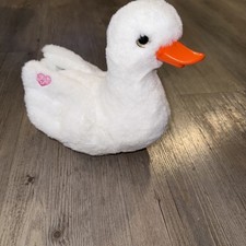 Pets Alive White Mama Duck by ZURU Quacks And Walks Waddles Cute Works