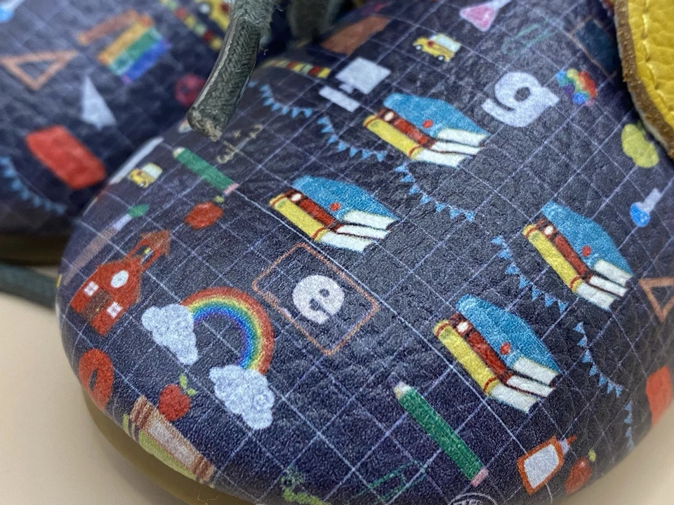 The Sweatest Zapatos Bebé Zapatos Cuero Nuevo 12-18 Meses Foto 3 de 4