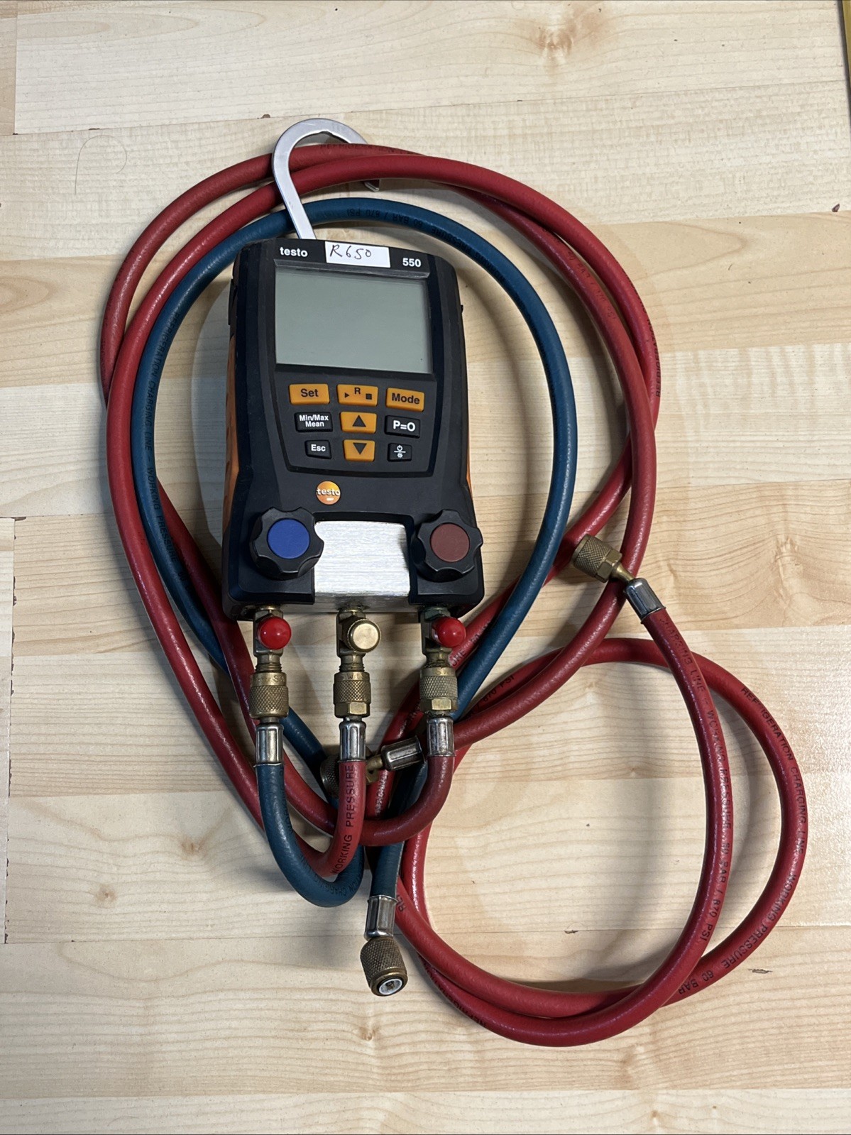 Testo 550 digital gauge manifold  - Working