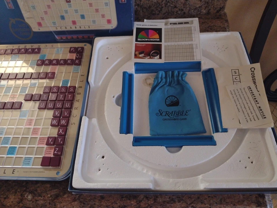 Vtg 1977 Scrabble Deluxe Edition w/ Turntable Base Selchow & Righter Complete  - Image 3 of 4