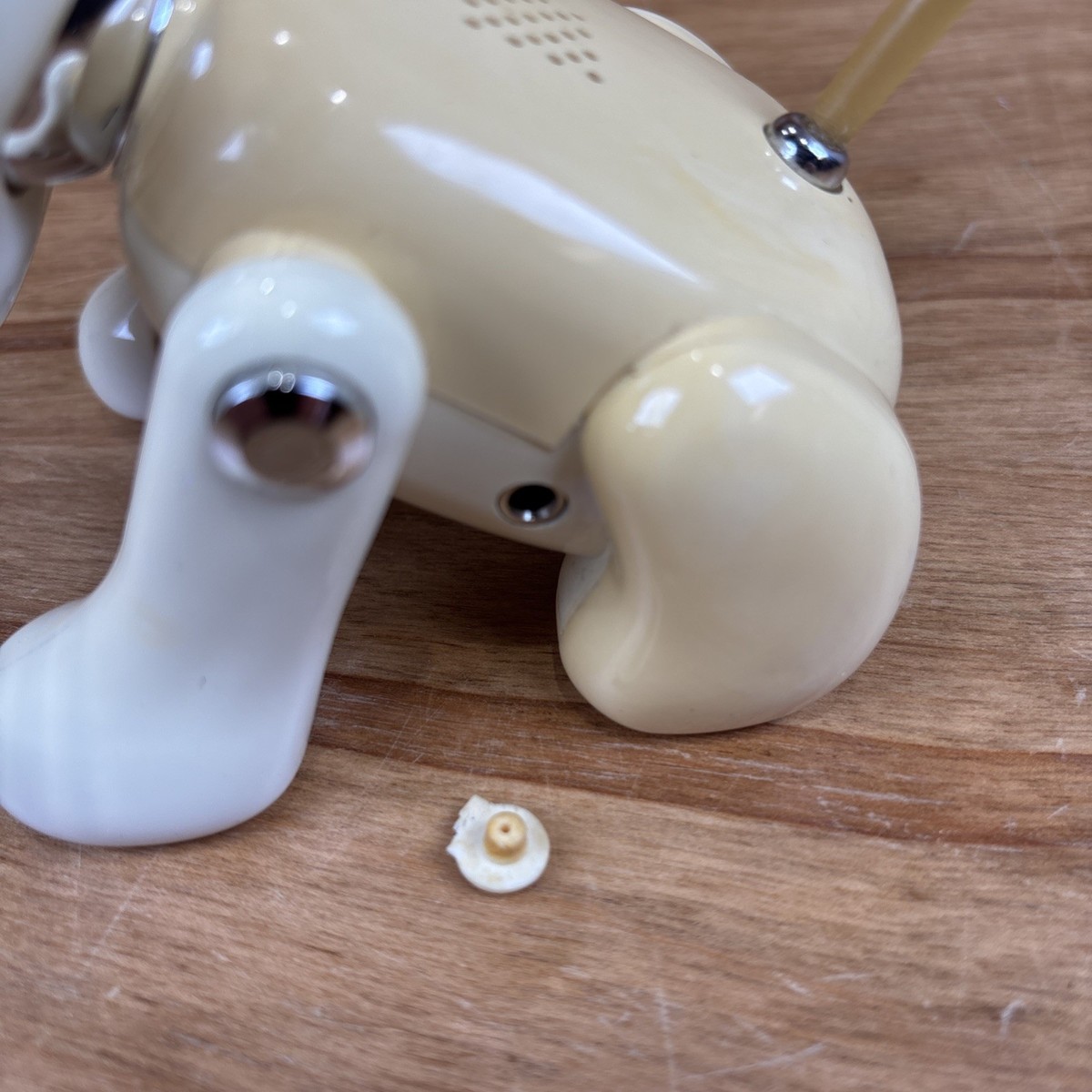 Hasbro Sega Electronics iDog White 2005 Tested Works (yellowing