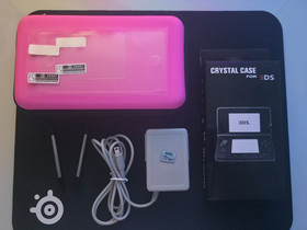 Mint Condition Nintendo 3DS Console w/ Charger, SD, Accessories